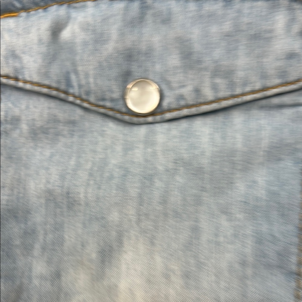 Yessica Studded Light Blue Denim Shirt | Size 18 (AU 46) | Button-Down - Picture 9 of 13
